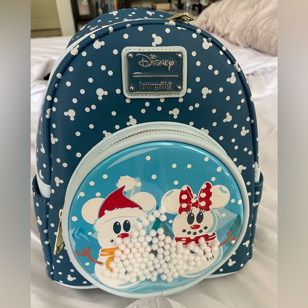 NWT Loungefly Mickey Minnie Snowglobe backpack.
